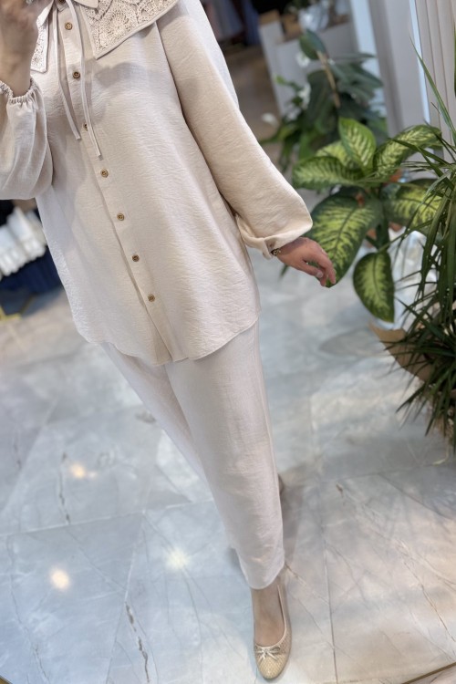 Yaka takım(bej) Bej