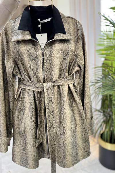 Nagini ceket hale  Karışık