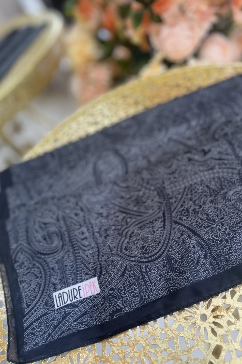 LADURE ESİNTİ SERİSİ ŞAL Siyah