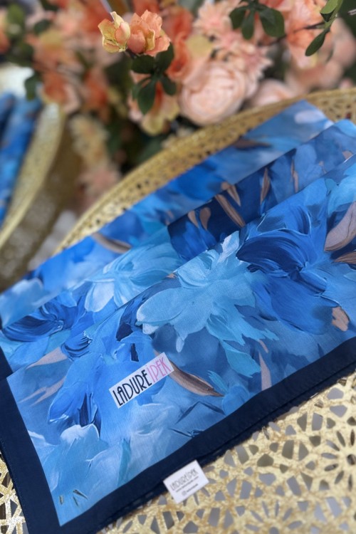 LADURE ZAMBAK SERİSİ ŞAL Mavi